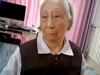 Aged Chinese Grandma Gets Penetrated